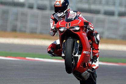 Spies e Hayden imparano Austin sulle 1199 Panigale