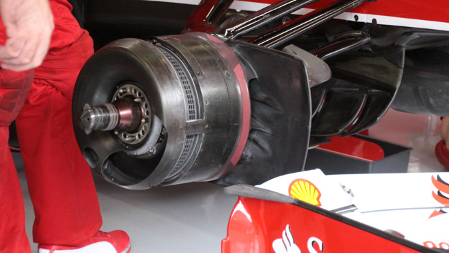 Ferrari: cestelli dei freni con nuove aperture laterali