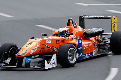 Rosenqvist prosegue la sua rimonta in gara 3