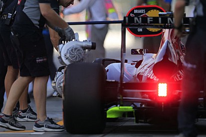 Test con le Pirelli 2014 per la Red Bull a Barcellona