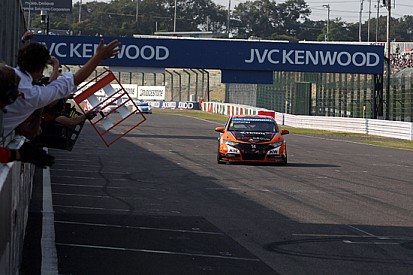 Anche Michelisz avrà la Honda Civic 2014 ufficiale!