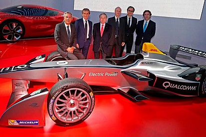 Alain Prost entra in Formula E insieme alla Dams