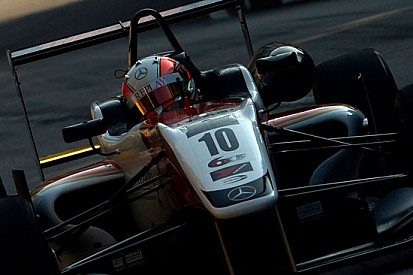 Alex Lynn trionfa nella Qualifying Race di Macao