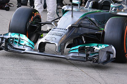 Mercedes: l'ala modificata è arrivata via aerea