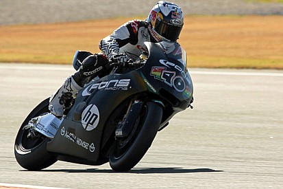 Valencia, Day 3: Vinales si porta subito davanti