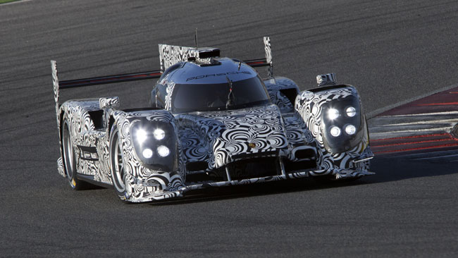 La Porsche 919 Hybrid monta un V4 da due litri