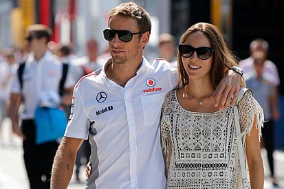 Jenson Button e Jessica Michibata presto sposi!