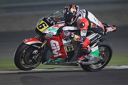 Bradl fatica a trovare feeling con la gomma nuova
