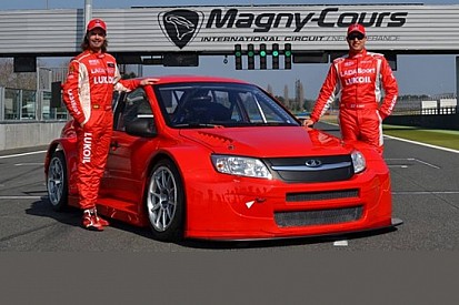 Ecco la nuova Lada Granta TC1 di Thompson e Huff