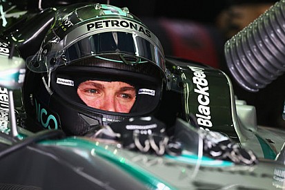 Sepang, Qualifica 1: sul bagnato solo Mercedes