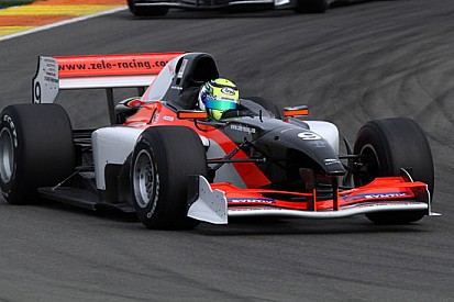 Valencia, Day 1: Tamas Pal Kiss segna il nuovo record