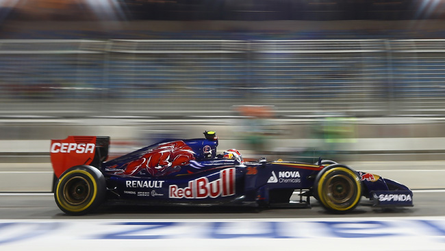 Kvyat si sente a suo agio sotto i riflettori