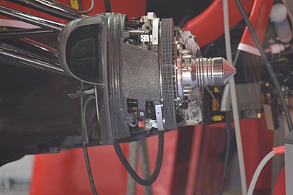 Ferrari: Raikkonen con il mozzo anteriore chiuso