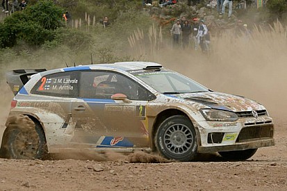 Argentina, PS10: mezzo minuto tra Latvala ed Ogier