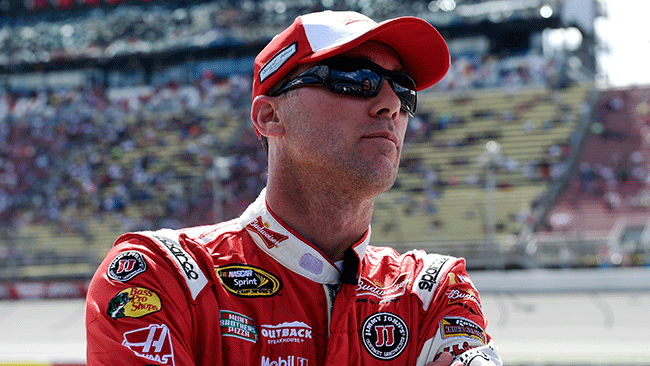 Giro record e pole per Kevin Harvick!