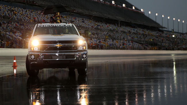 Rinviata per pioggia la gara di Daytona