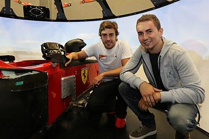 Jorge Lorenzo ha incontrato Alonso a Maranello