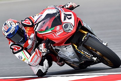 Corti resta a riposo, sulla MV Agusta sale Camier
