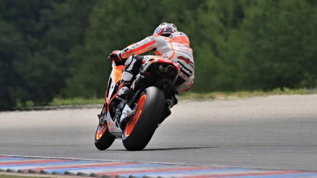 Honda prova il freno posteriore a pollice sulla RC213V