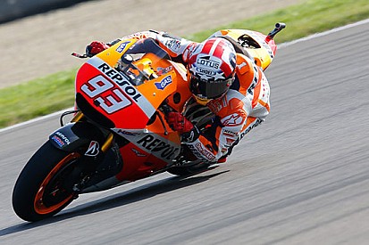 Indianapolis, Q2: Marquez in pole, ma brilla Dovizioso