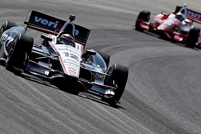 Will Power domina sull'ovale di Milwaukee