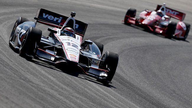 Will Power domina sull'ovale di Milwaukee