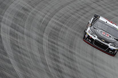 Kevin Harvick in pole a Bristol!