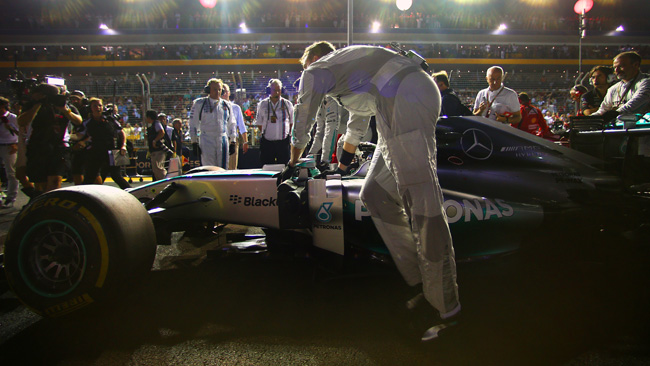 Rosberg: lo sterzo contaminato da una sostanza!