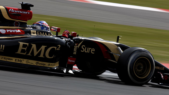 Lotus: la E23 non ha superato il crash test!
