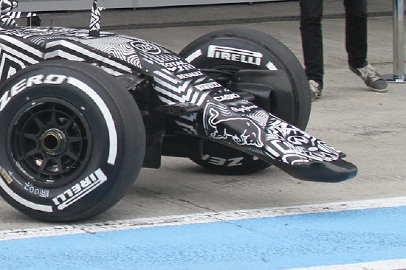 Red Bull: Kvyat ha girato senza l'ala anteriore