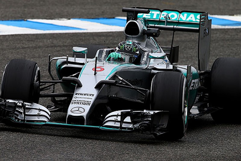 La Mercedes di Rosberg è già tornata in pista