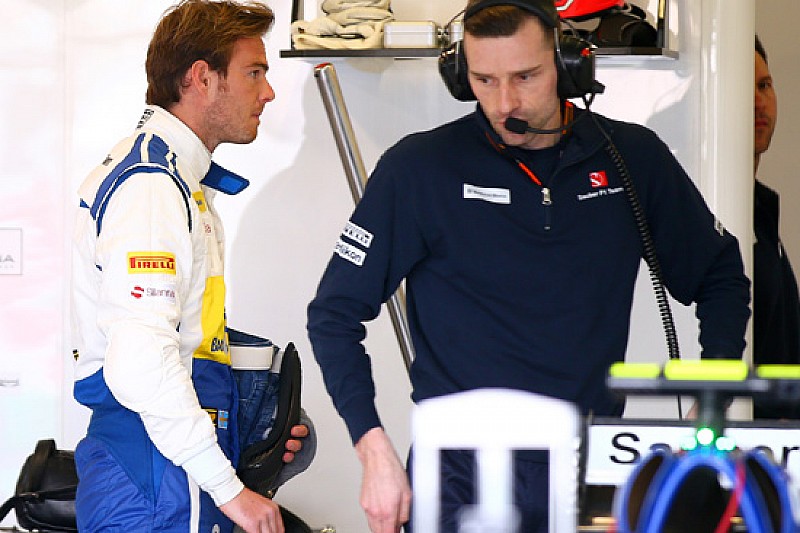 Van der Garde con la tuta Sauber di Ericsson
