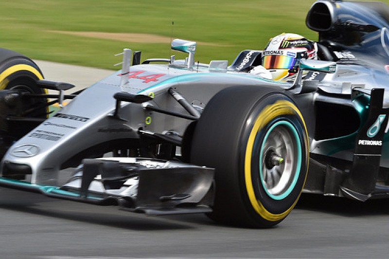 Melbourne: Hamilton alla 39esima pole. Vettel quarto