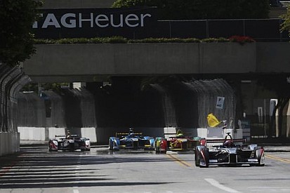 Long Beach, definiti i quattro gruppi per le qualifiche