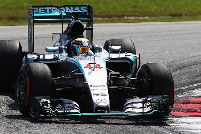 Hamilton-Mercedes: si allungano i tempi del rinnovo