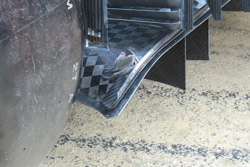 Ferrari: due flap a ricciolo sul diffusore posteriore