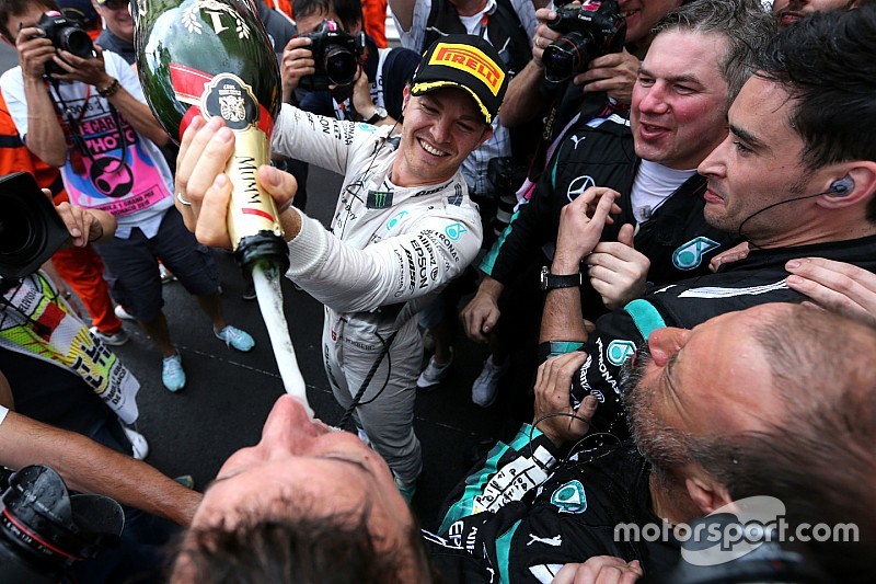 Rosberg quiere aprovechar el momento