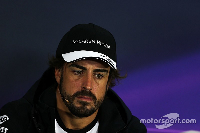 Alonso lo toma como un fin de semana de test