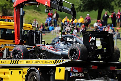 Acidente de Alonso força McLaren a mudar planos em teste