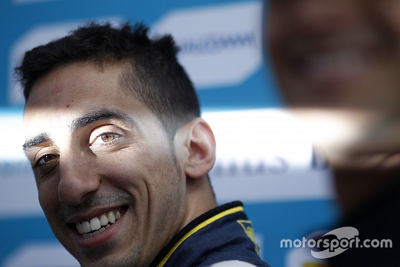 Buemi conquista a pole e diminui a diferença de pontos entre os brasileiros