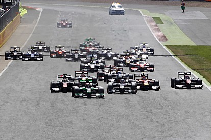 FIA скорректировала систему выдачи Суперлицензий
