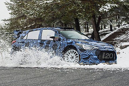 Hyundai prepara una i20 R5 per il WRC2 2016