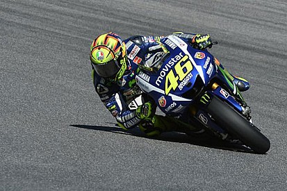 Assen, Libere 1: Valentino in palla con il telaio nuovo