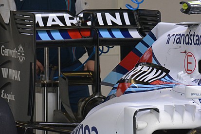 Williams: nuova ala posteriore e cofano motore rivisto