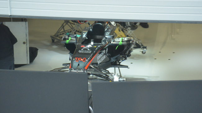 Red Bull Ring: si assembla la McLaren MP4-30
