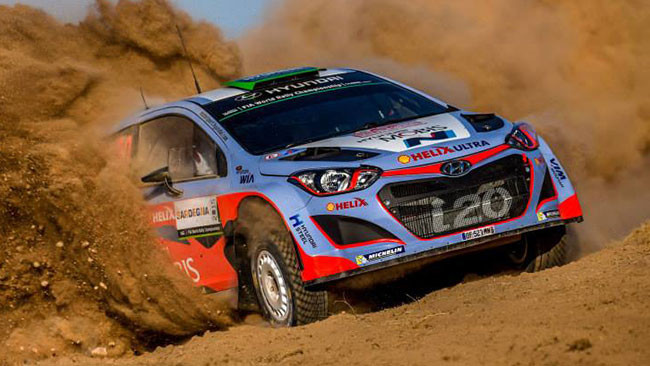 WRC, Sardegna, PS2: Paddon vola, Meeke subito fuori