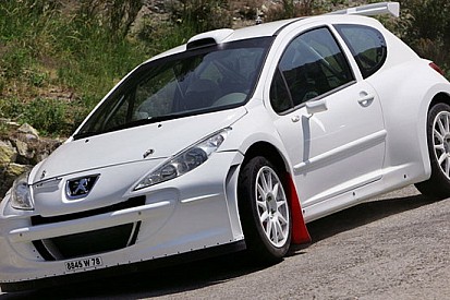 Una Peugeot 207 S2000 per Cristiano Matteucci