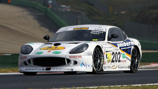 Happy Racer promuove la Ginetta GT4 in pista