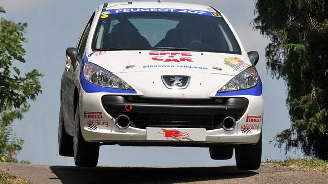 Carella ufficiale Peugeot a Como!