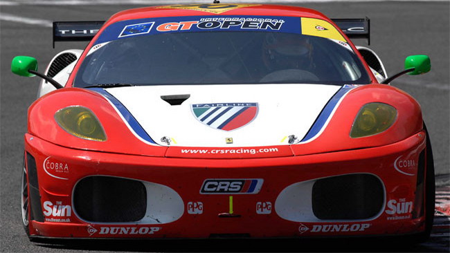 A muro le Ferrari dell'AF Corse, vince quella del CRS
